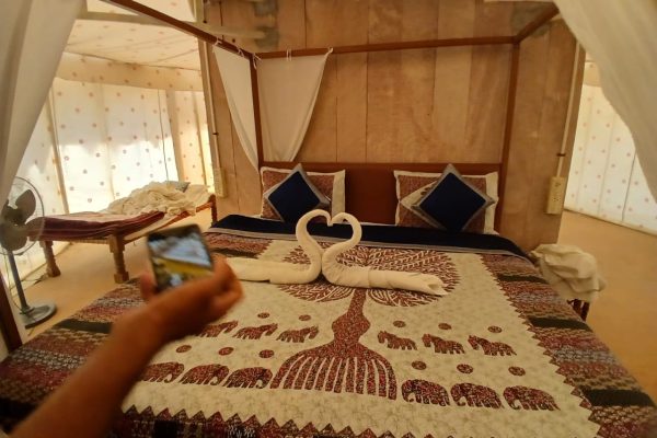 Luxury Swiss Tents (4)